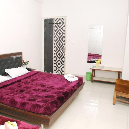 Hotel Harish Palace Agra  Esterno foto